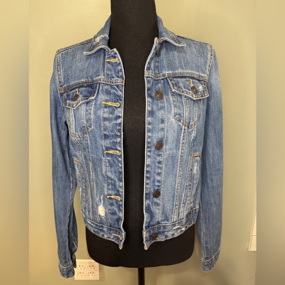 Abercrombie & Fitch Distressed Denim Jean Jacket Size Medium A&F and